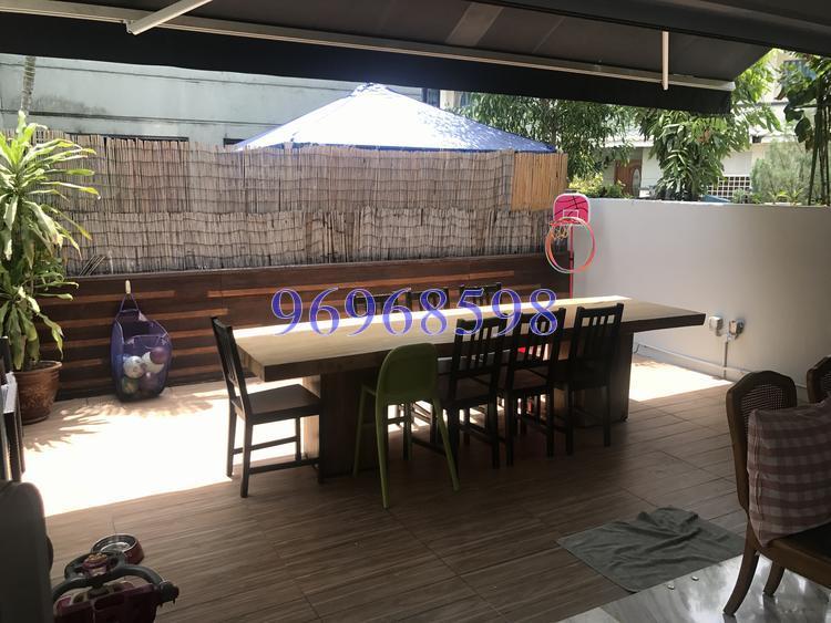 Kew Gate (D16), Terrace #152496782